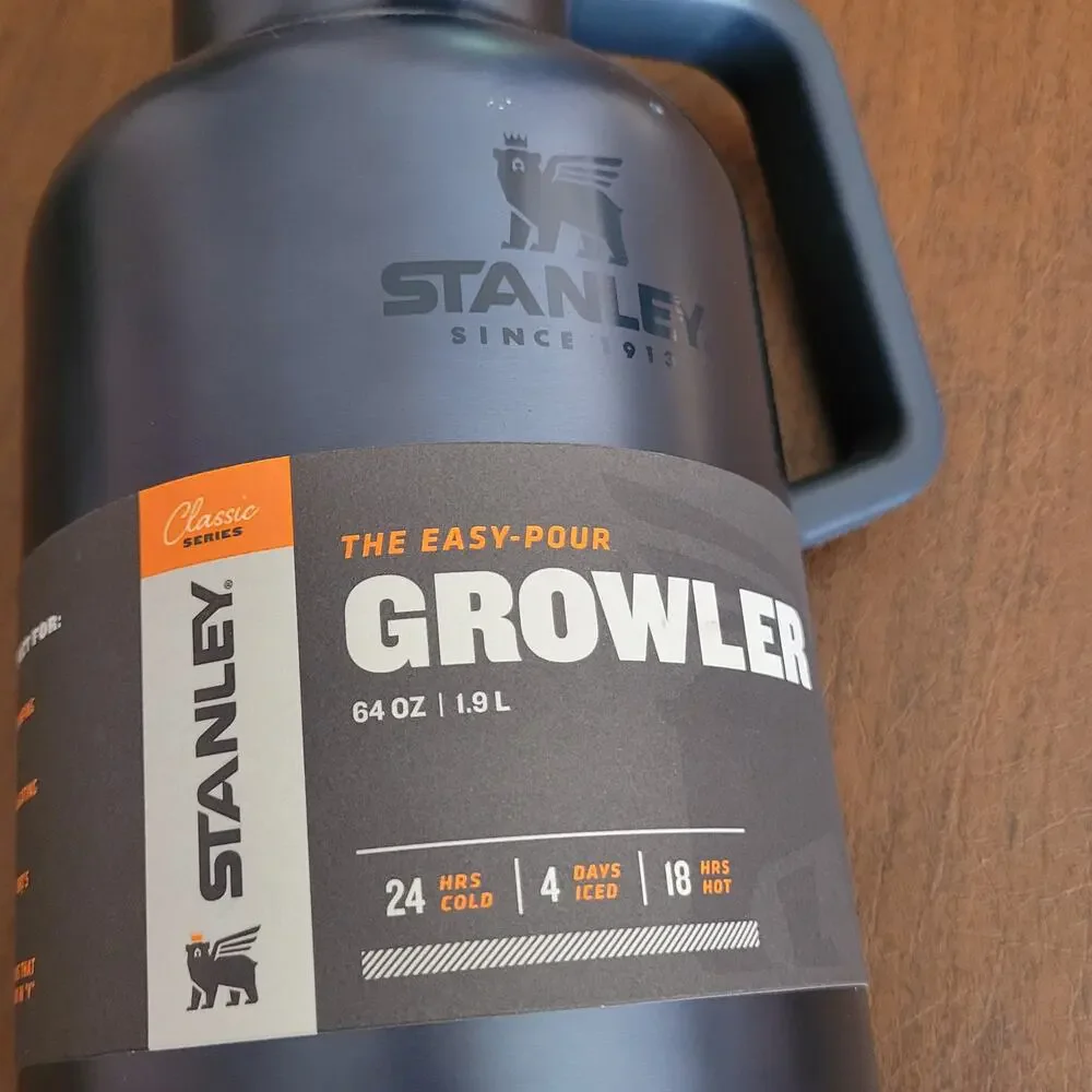Stanley Easy-Pour Vacuum Growler 64oz Stainless Steel Double Wall Insulated New